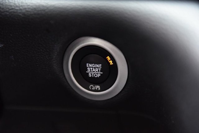 Used 2023 Chrysler Pacifica Touring-L w/ S Appearance Package FWD image 21