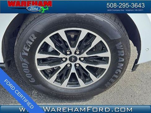 Certified 2025 Ford Expedition Platinum AWD/4WD image 5