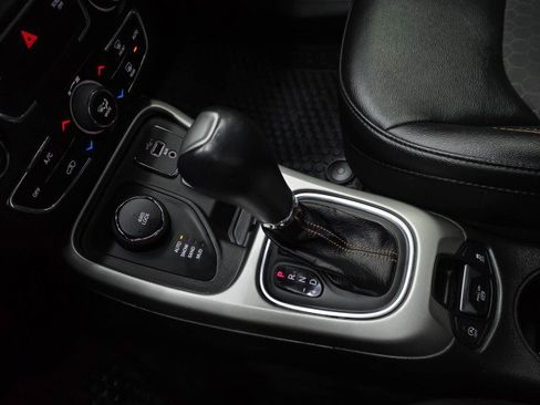 Used 2019 Jeep Compass Latitude w/ Popular Equipment Group AWD/4WD image 27