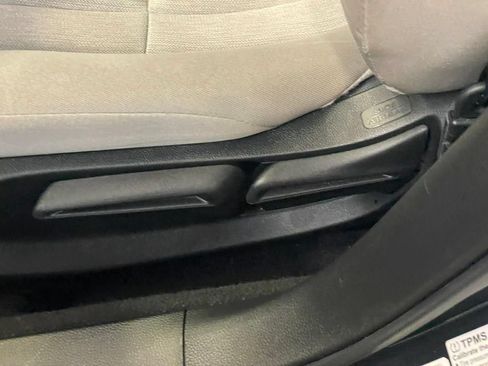 Used 2023 Honda Accord LX image 12