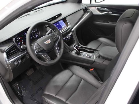 Used 2022 Cadillac XT5 Premium Luxury image 15