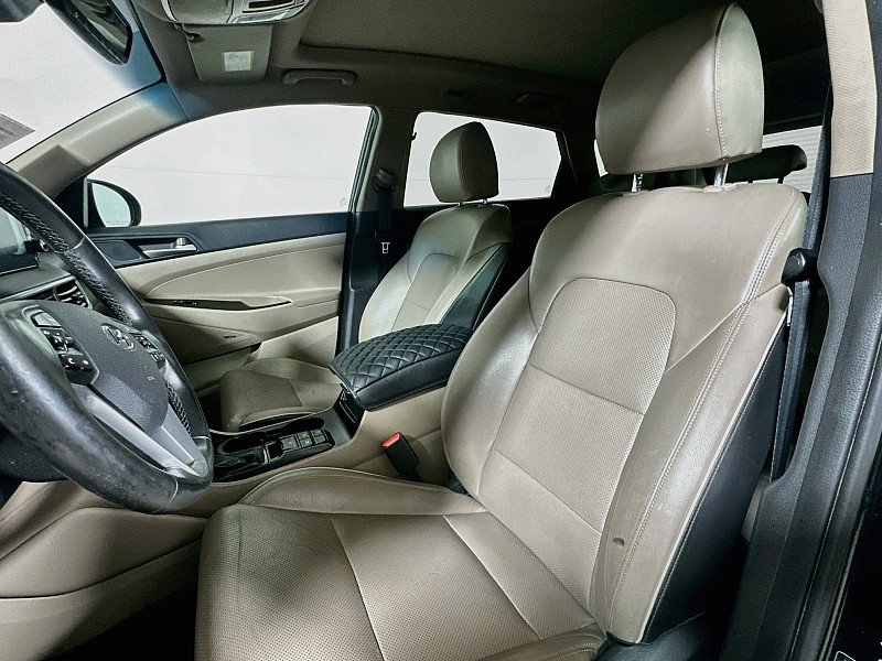Used 2020 Hyundai Tucson Ultimate w/ Cargo Package FWD image 11
