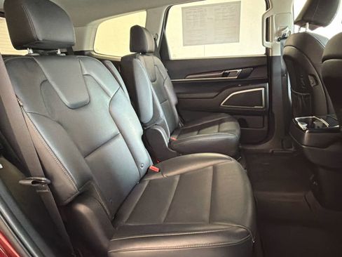 Used 2023 Kia Telluride S w/ S Sunroof Package FWD image 34
