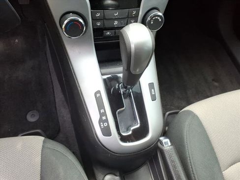 Used 2012 Chevrolet Cruze LS w/ Connectivity Package FWD image 30