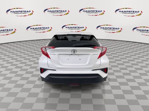Used 2020 Toyota C-HR Limited FWD image 7