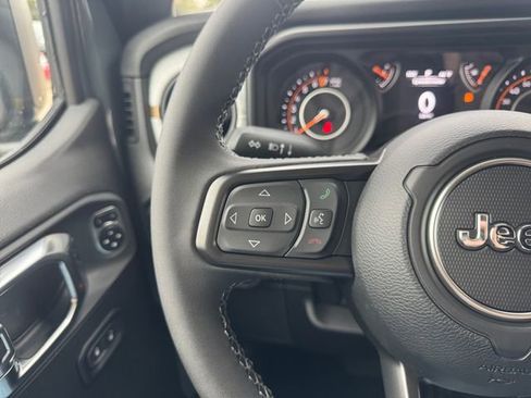 New 2026 Jeep Gladiator Sport w/ Dual Top Group image 30