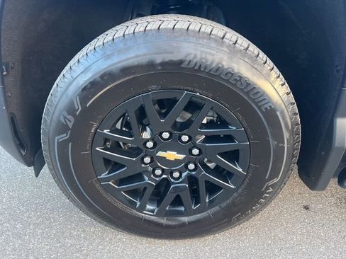 Used 2026 Chevrolet Silverado EV LT image 10