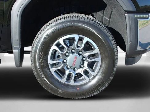 New 2026 GMC Sierra 3500 SLT AWD/4WD image 42