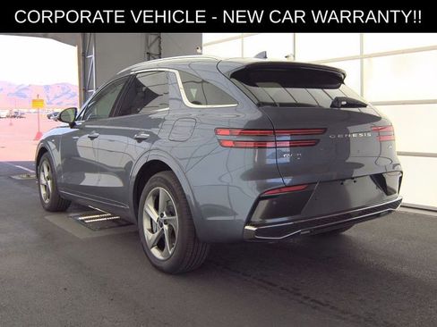 Used 2026 Genesis GV70 2.5T Select AWD/4WD image 3
