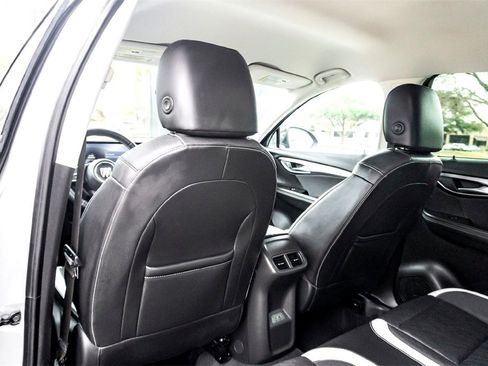 Used 2024 Buick Envision Sport Touring image 28