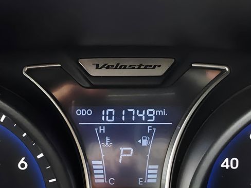 Used 2013 Hyundai Veloster Turbo image 24