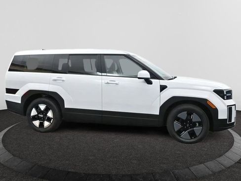 Used 2026 Hyundai Santa Fe SE image 8