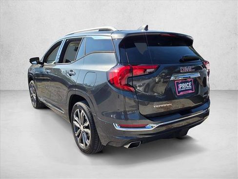 Used 2020 GMC Terrain Denali w/ Denali Premium Package image 8