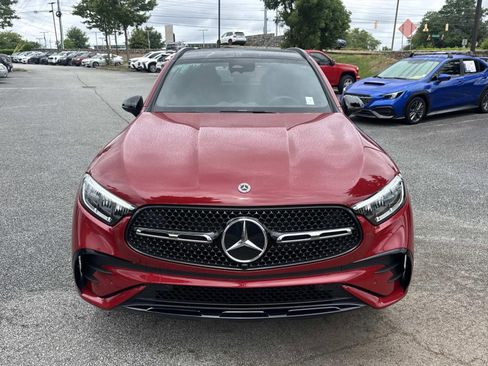 Used 2025 Mercedes-Benz GLC 300 image 2