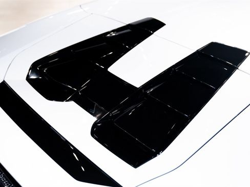 Used 2023 Lamborghini Huracan EVO image 25