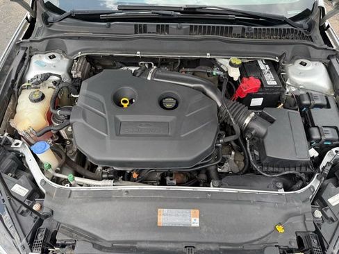 Used 2017 Ford Fusion Titanium AWD/4WD image 25