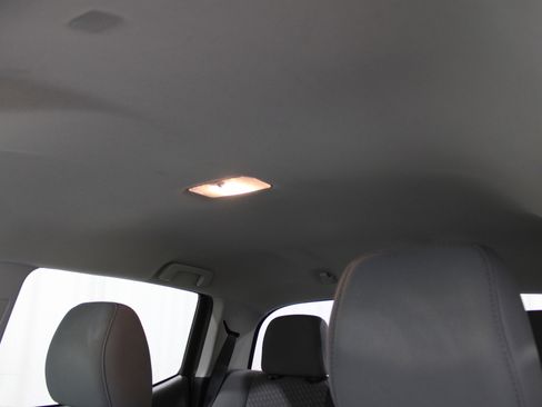 Used 2020 Toyota Tacoma SR image 22