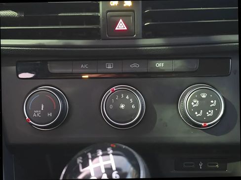 Used 2021 Volkswagen Jetta R-Line image 26