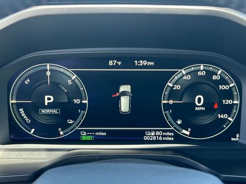 Used 2025 Mitsubishi Outlander 4WD Plug-In Hybrid image 24