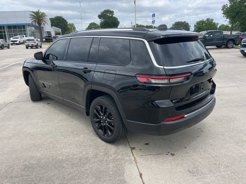 Used 2022 Jeep Grand Cherokee L Limited RWD image 4