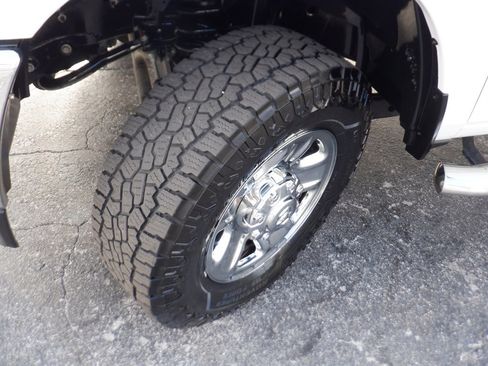 Used 2021 RAM 2500 Tradesman w/ Chrome Appearance Group image 26