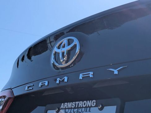 Used 2021 Toyota Camry LE FWD image 26