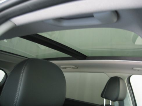 Used 2023 Kia Sorento SX image 3