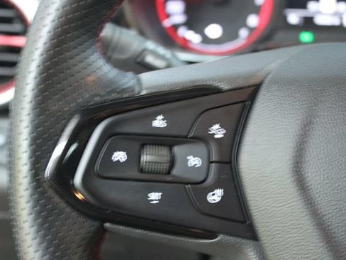 Used 2024 Chevrolet Trax RS FWD image 16