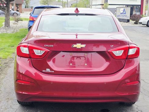 Used 2018 Chevrolet Cruze LT w/ LT True North Edition FWD image 5