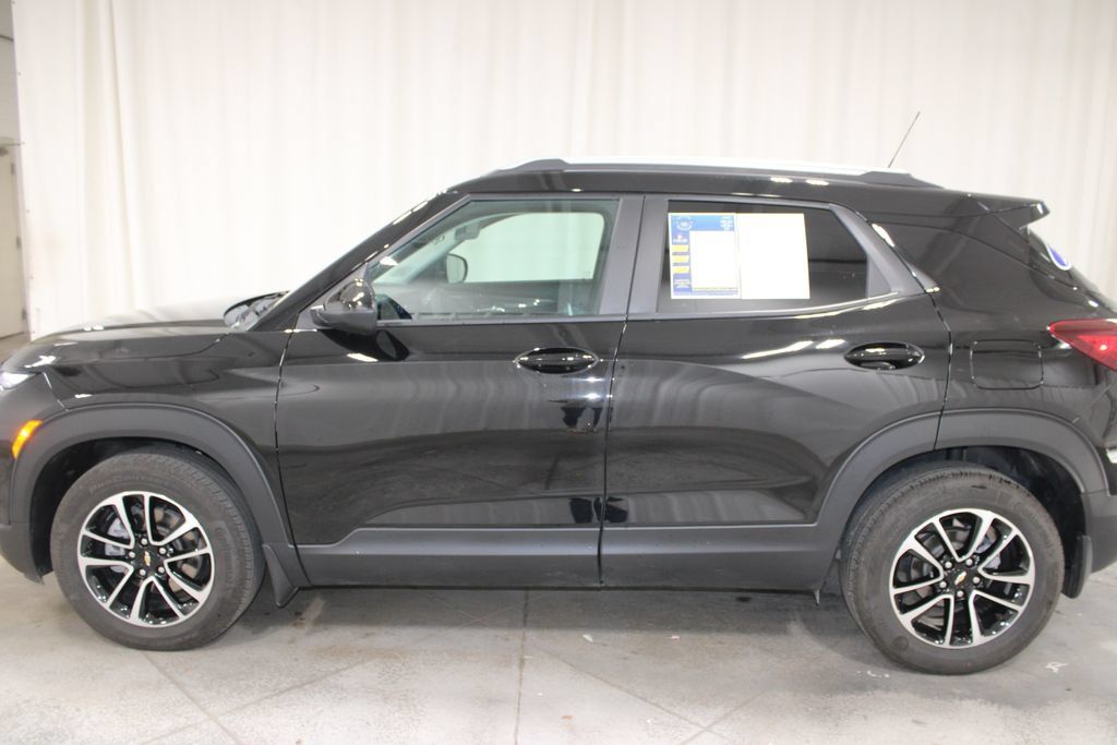 Used 2026 Chevrolet TrailBlazer LT FWD image 6