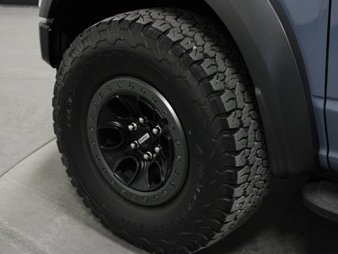 Used 2023 Ford F150 Raptor w/ Blue Interior Package image 10