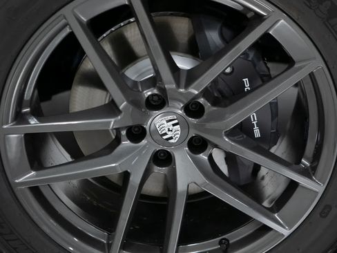 New 2026 Porsche Macan Turbo AWD/4WD image 11