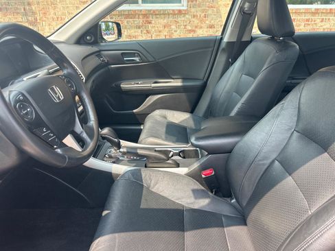 Used 2015 Honda Accord EX-L image 18