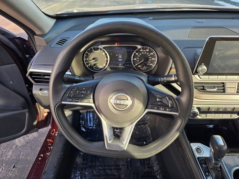 Used 2023 Nissan Altima 2.5 SV image 29
