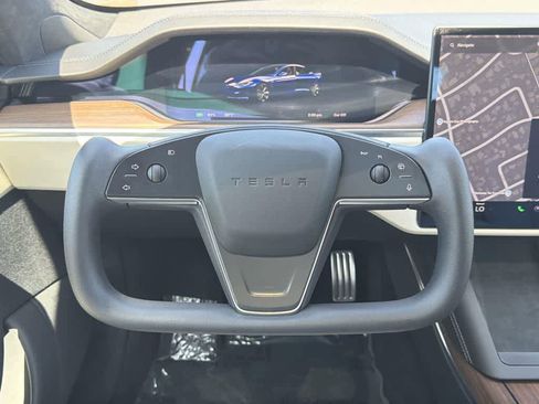 Used 2023 Tesla Model S AWD/4WD image 13