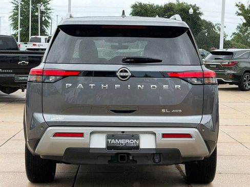 Used 2025 Nissan Pathfinder SL w/ SL Premium Package AWD/4WD image 3
