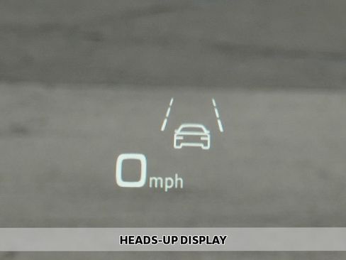 Used 2023 Audi Q8 Prestige AWD/4WD image 7