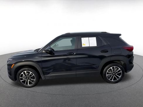 Used 2025 Chevrolet TrailBlazer LT image 8