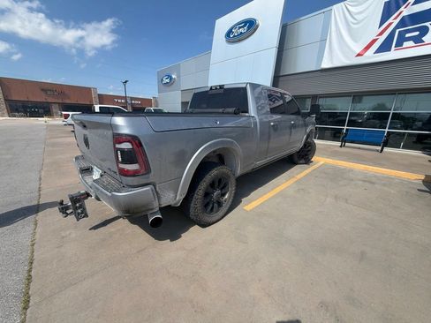 Used 2024 RAM 3500 Limited AWD/4WD image 3