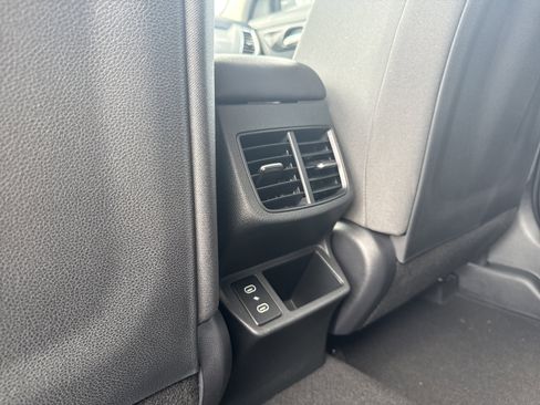 Used 2024 Kia Seltos LX AWD/4WD image 15