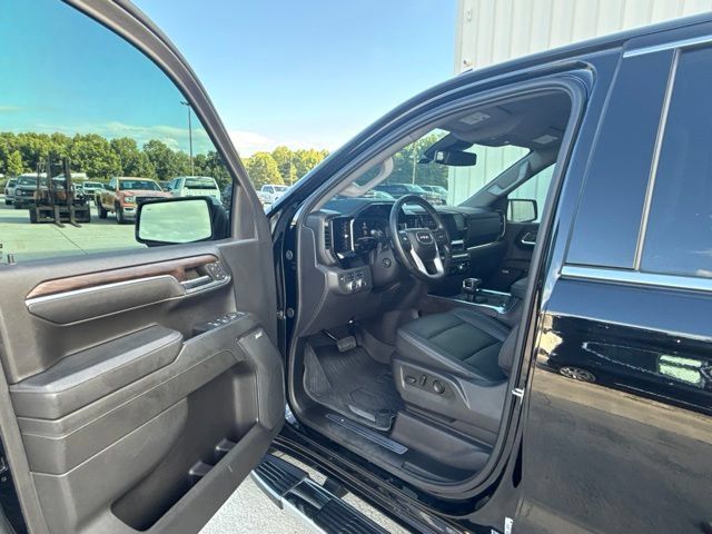 Used 2024 GMC Sierra 1500 SLT w/ SLT Premium Package AWD/4WD image 24