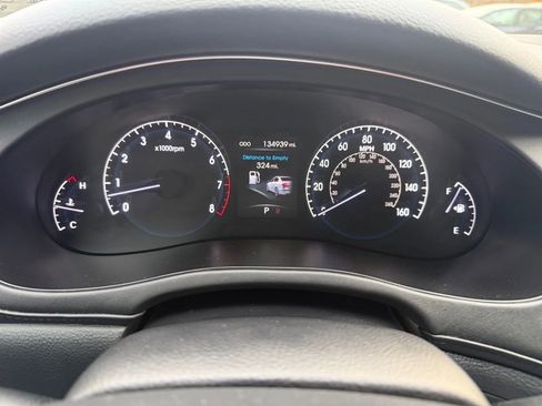 Used 2012 Hyundai Genesis 3.8 w/ Premium Pkg image 23