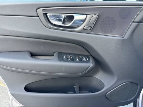 New 2026 Volvo XC60 B5 Core AWD/4WD image 10