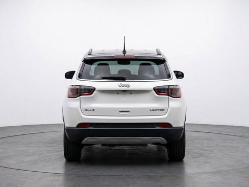 Used 2025 Jeep Compass Limited AWD/4WD image 7