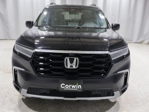 Used 2024 Honda Pilot Elite image 8