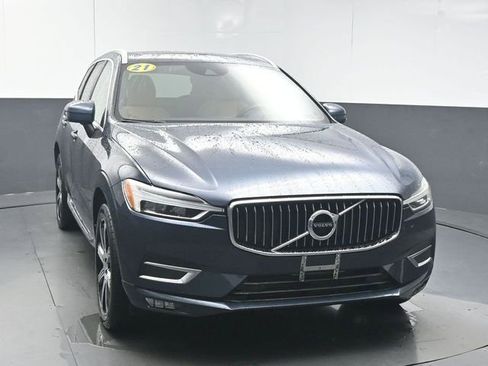 Used 2021 Volvo XC60 T5 Inscription w/ Climate Package AWD/4WD image 2