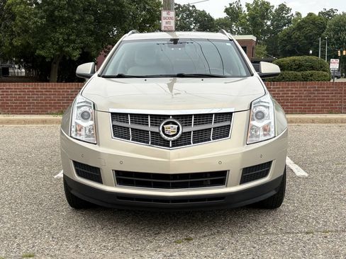 Used 2011 Cadillac SRX Luxury FWD image 2