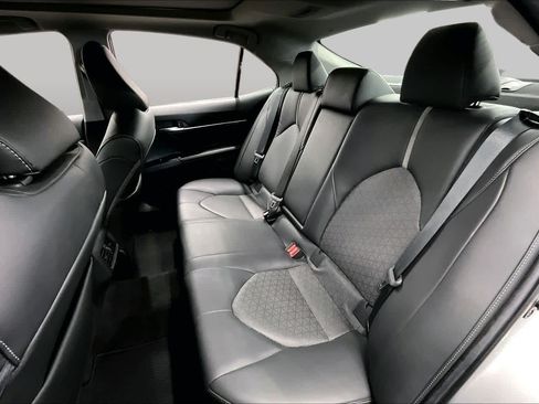 Used 2018 Toyota Camry XSE w/ Driver Assist Package FWD image 19