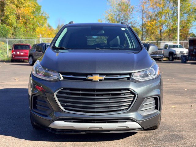 Used 2018 Chevrolet Trax LT w/ LT Convenience Package FWD image 3
