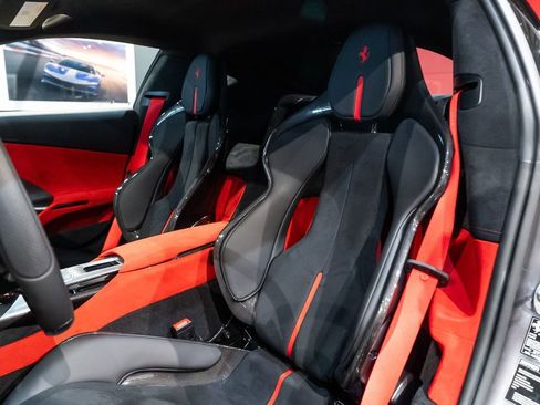 Certified 2025 Ferrari 12Cilindri RWD image 4